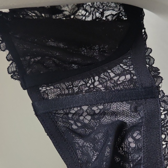 NWT Savage Fenty Black Lace Bra - Picture 8 of 8
